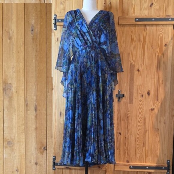 Theia Dresses & Skirts - NWT THEIA BLUE TEA LENGTH PLEATED DRESS IN PANSY DREAM PRINT SIZE 4